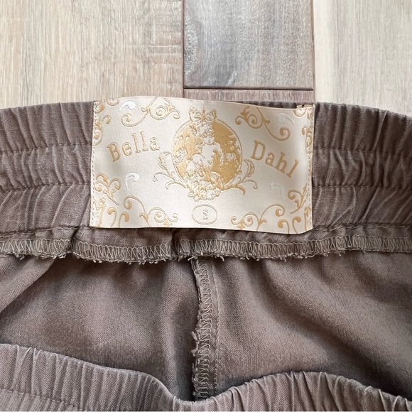 Bella Dahl Brown lightweight easy Jogger Pants. Size Small - Picture 6 of 10